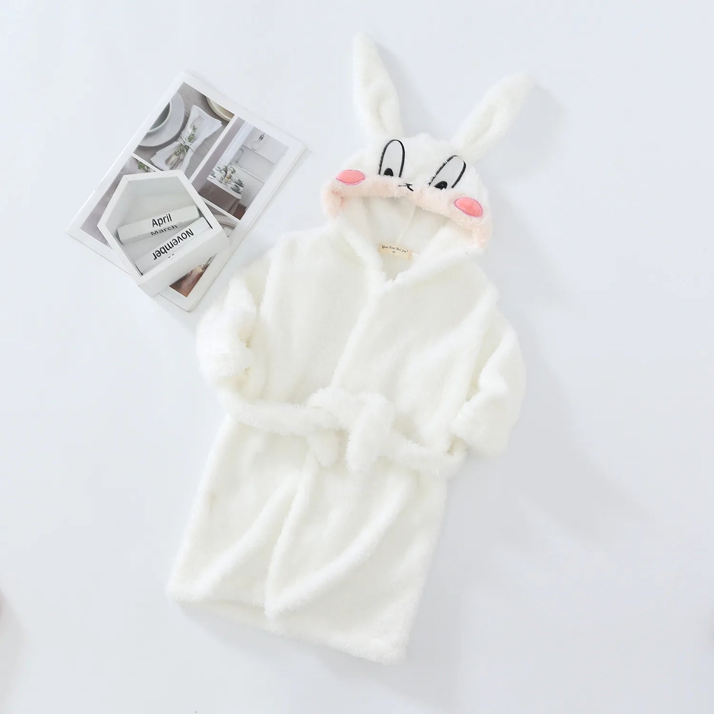 Nuovo accappatoio con cappuccio per neonati Autunno/Inverno 2021, accappatoio per bambini, pigiama caldo in flanella per bambini e bambine, accappatoio in peluche con coniglietto dei cartoni animati.