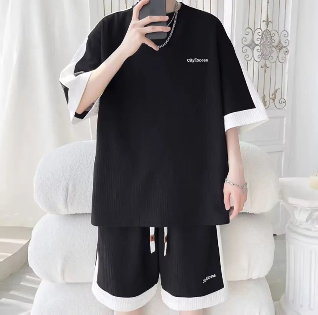 Completo estivo da uomo taglie S-6XL, nuovo set di tendenza a due pezzi, maglietta e pantaloncini in stile coreano, abbigliamento firmato da uomo.