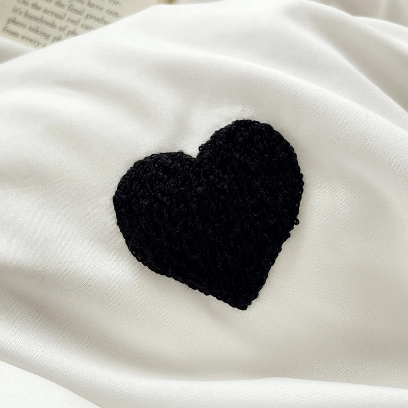 3 Piece Sheet Set Black heart embroidery duvet cover Set , comfortable Bedding Set Bedspread for All Season