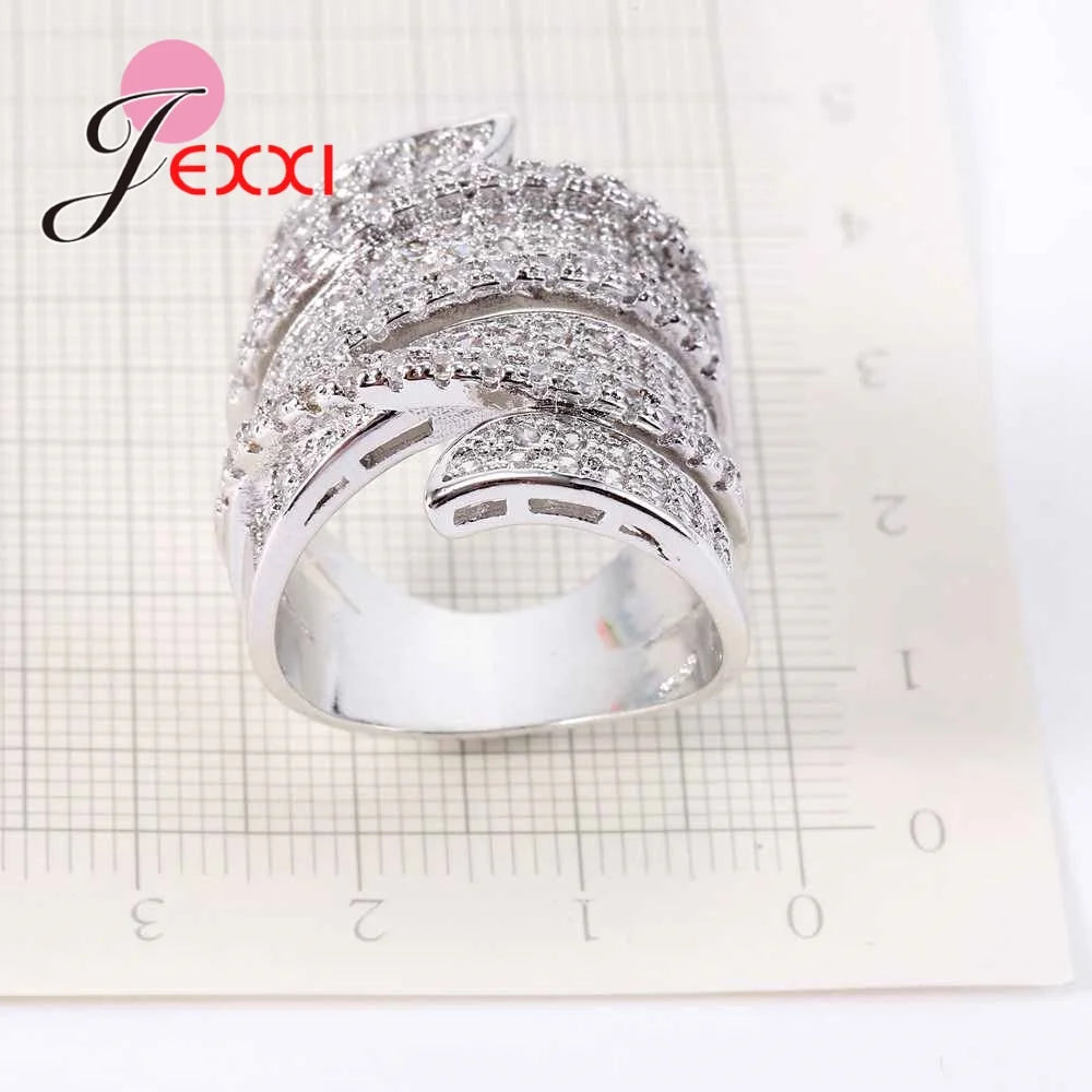 Anello da donna in argento sterling 925 con forma geometrica, ideale per fidanzamento, feste, matrimonio e nozze, con zirconi cubici.