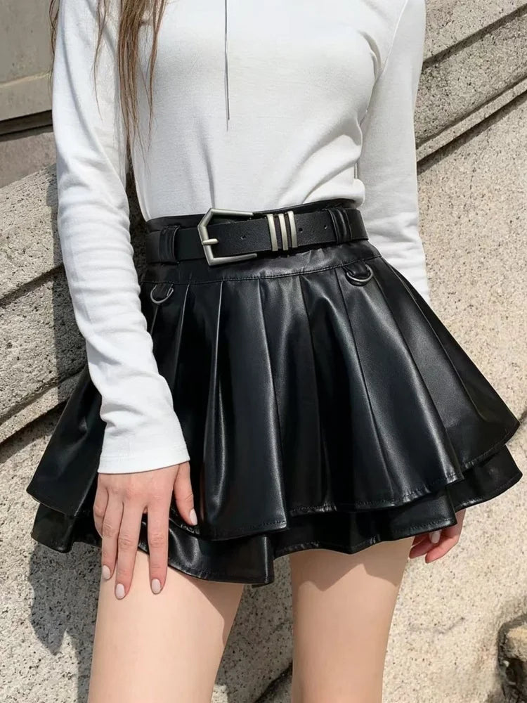 Gonna da donna nera a trapezio in pelle, stile vintage, estetica Y2k, gonna a pieghe, Harajuku, gotica coreana, minigonna, emo, abbigliamento estivo anni 2000.