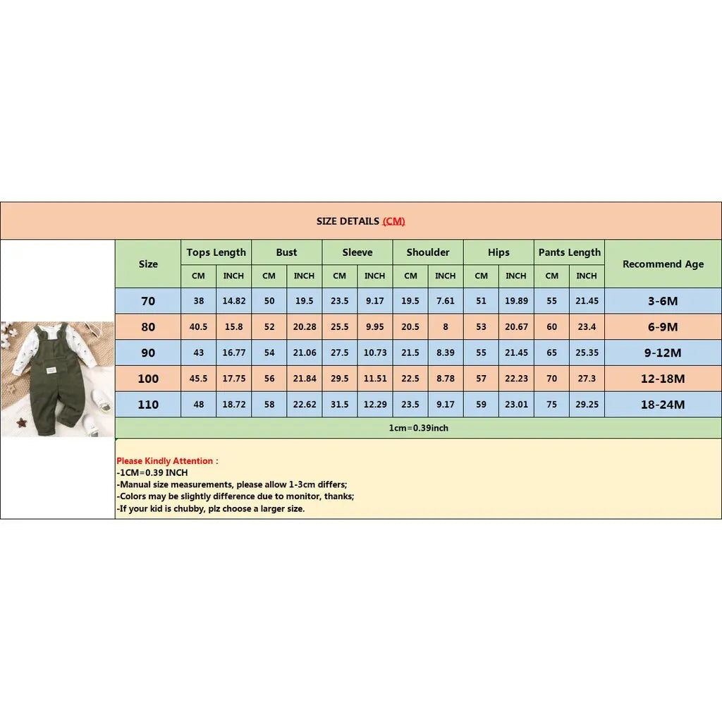 Completo autunnale per neonato/a da 3 a 24 mesi con stampa di un simpatico orsetto, composto da maglietta bianca a maniche lunghe e pantaloni verdi con bretelle. Set per bambina.
