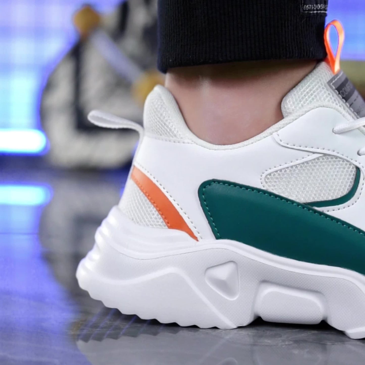 Sneakers da uomo con plateau alla moda - Scarpe casual sportive stile "papà", tomaia in mesh traspirante che aumenta l'altezza, suola in EVA antiscivolo, adatte per la corsa e le attività all'aperto, scarpe da passeggio con suola spessa