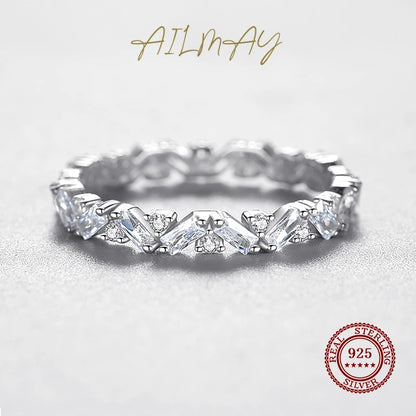 Anelli da donna Ailmay in autentico argento sterling 925 con zirconi cubici, classici e di lusso, perfetti per matrimoni e occasioni speciali.