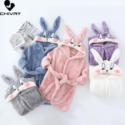 Nuovo accappatoio con cappuccio per neonati Autunno/Inverno 2021, accappatoio per bambini, pigiama caldo in flanella per bambini e bambine, accappatoio in peluche con coniglietto dei cartoni animati.