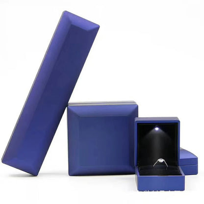 Scatola portagioie a LED con anello, porta orecchini di lusso con corona, ciondoli, espositore per proposta di matrimonio, scatola regalo, organizer per gioielli.