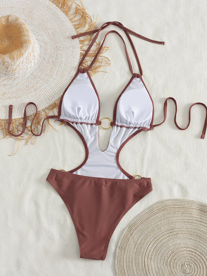 Costume da bagno intero da donna color marrone cioccolato con scollo all'americana, design con ritagli e decorazioni ad anello in metallo, taglio alto, ideale per le vacanze al mare.
