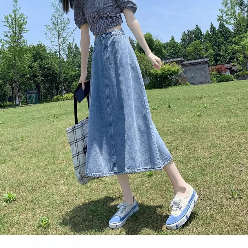 Retro High Waist Midi Denim Skirt Fashionable A- Line Umbrella Skirt Conceals Hip Slimming Drapey Style for Spring Season