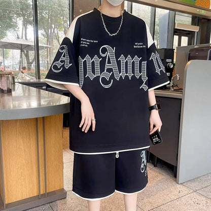 Completo estivo da uomo taglie S-6XL, nuovo set di tendenza a due pezzi, maglietta e pantaloncini in stile coreano, abbigliamento firmato da uomo.