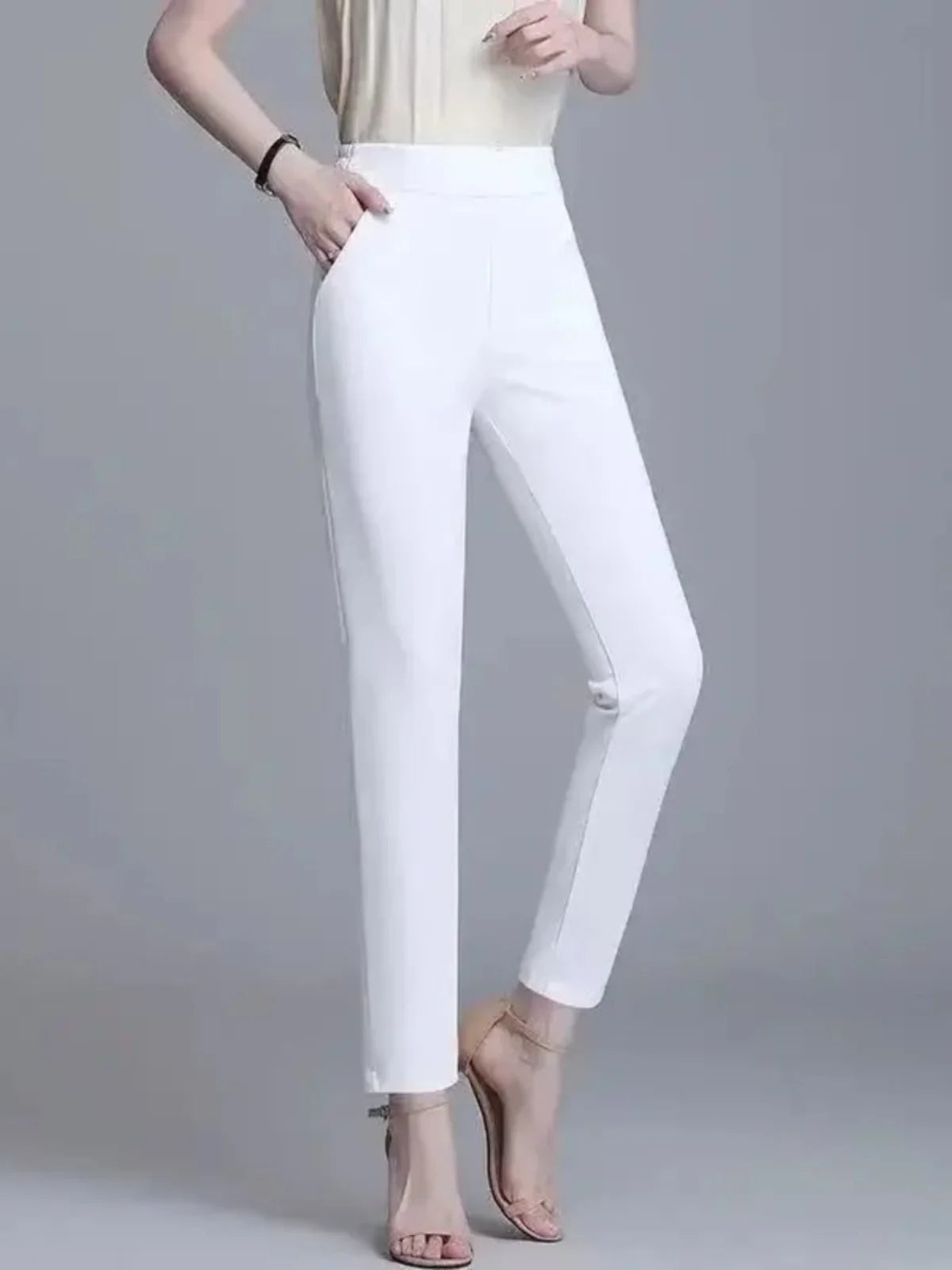 Pantaloni casual da donna a gamba dritta, vestibilità comoda ed elasticizzata, colore versatile, pantaloni da donna elasticizzati a metà polpaccio.
