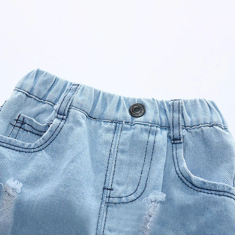 Pantaloncini di jeans estivi per bambini, alla moda, con strappi, stile Corea del Sud, pantaloncini casual da cowboy per bambini, pantaloni da spiaggia per bambini dai 2 ai 7 anni.