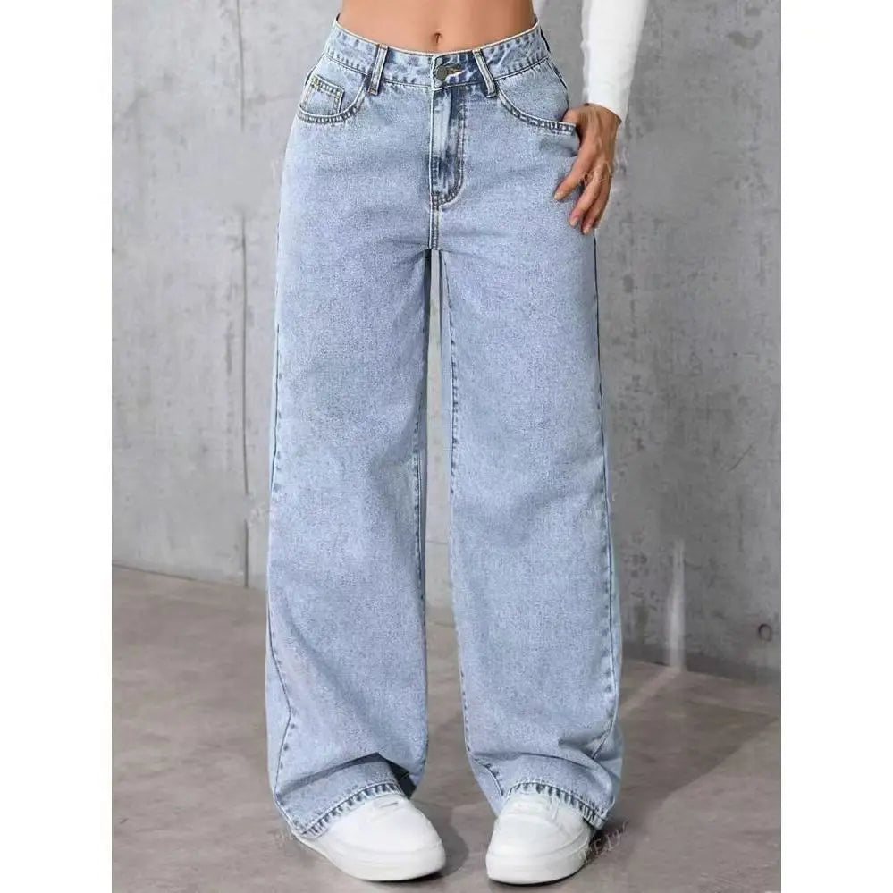 Jeans da donna a vita alta e gamba dritta, vestibilità ampia, colore blu americano slavato, alla moda, con tasche anteriori e posteriori, perfetti per l'uso quotidiano e casual.