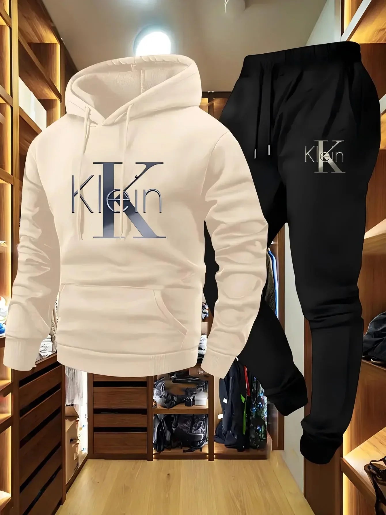 Completo casual da uomo a due pezzi con motivi autunnali e invernali, felpa con cappuccio, pantaloni lunghi con tasche, tuta sportiva per attività all'aperto.