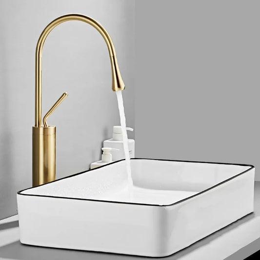 Kitchen brass Faucet Pull Out Stream Sprayer Deck Mounted Matte Black Mixer Tap 360 Degree Rotation  Kitchen Sink Hot Cold Taps