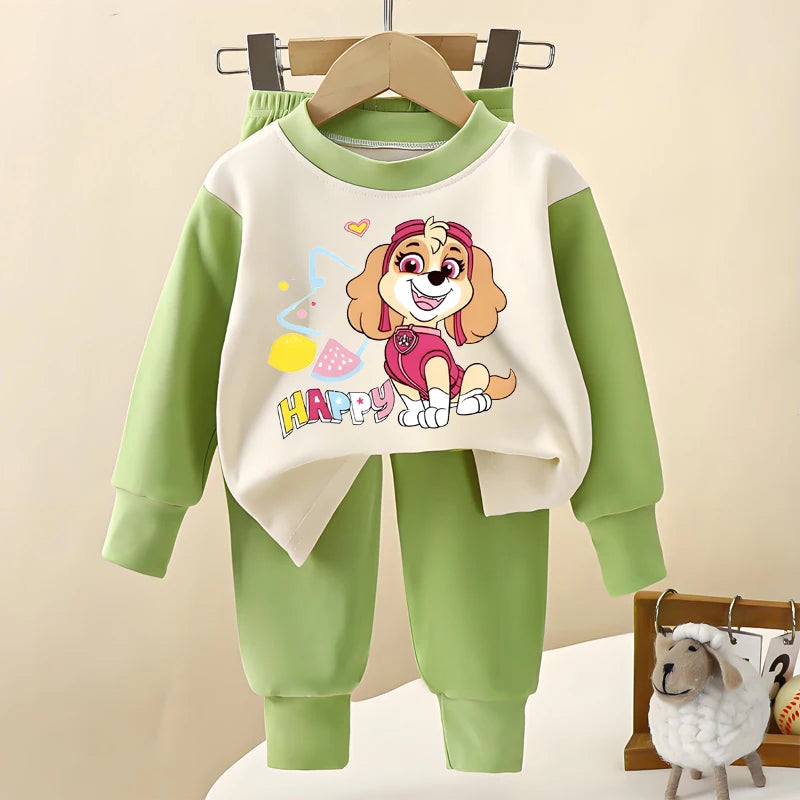 Set pigiama per bambini a maniche lunghe con stampa Paw Patrol, ideale per autunno e inverno. Completo morbido per la casa, perfetto per bambine. Set di pigiami casual per bambini.