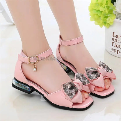 Sandali per bambini, scarpe da principessa estive alla moda con fiocco, perfette per la spiaggia.