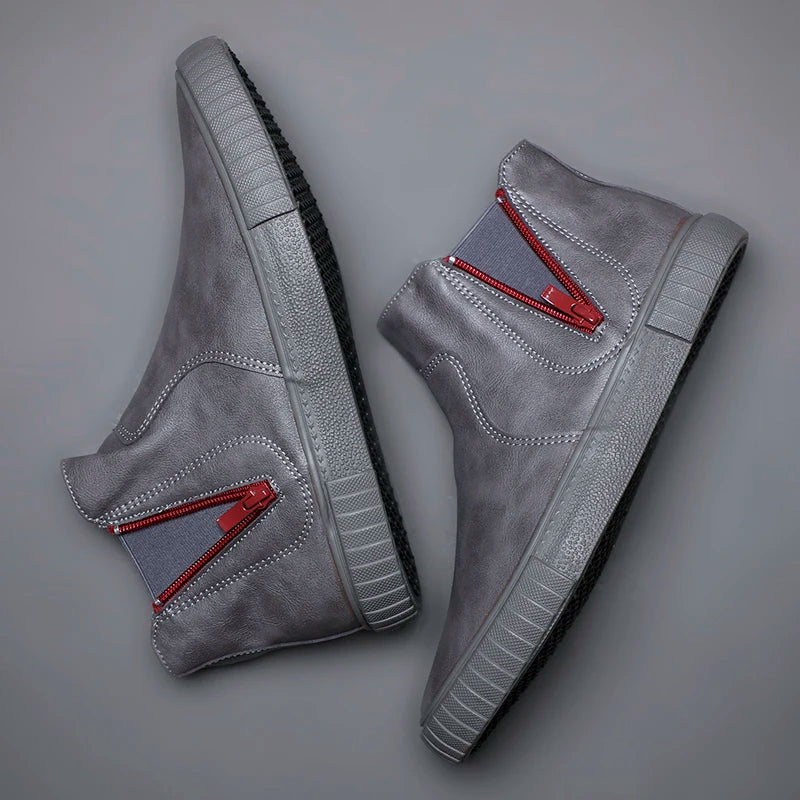 Nuove scarpe da uomo in pelle alla moda, modello alto casual, stile coreano, mocassini resistenti all'usura, scarpe di design per il tempo libero, vulcanizzate SS21827