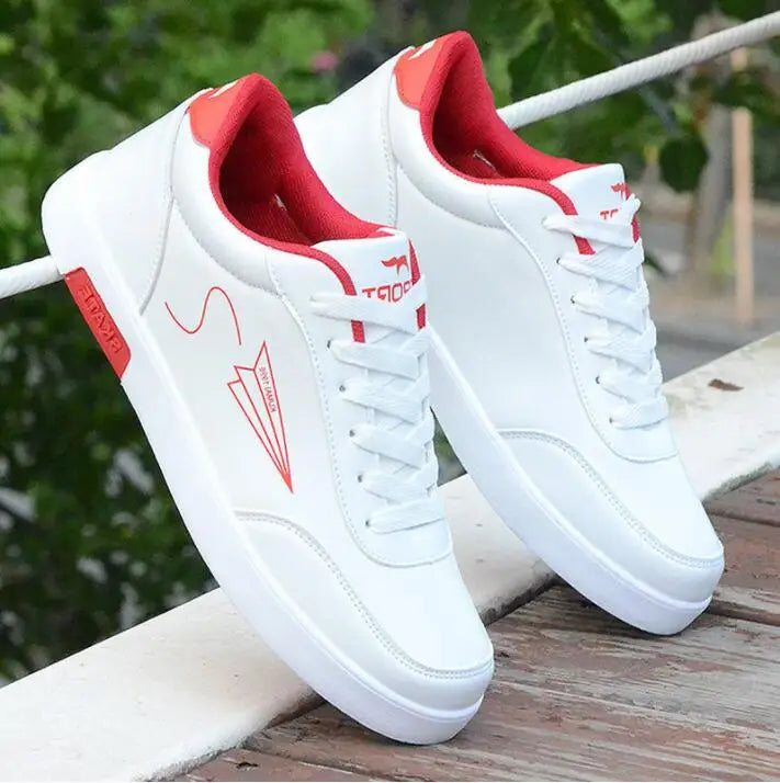 Sneakers da uomo Scarpe da uomo Vulcanizzate Economiche Piatte Comode Moda Autunno Primavera Sneakers in tela bianca Scarpe da donna Chaussure Homme