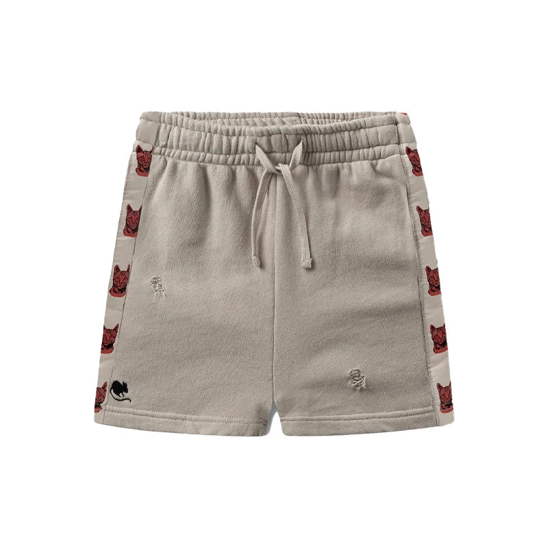 Completo estivo per bambini 2025, composto da maglietta a girocollo stampata e pantaloncini ricamati. Abbigliamento di tendenza per bambini.