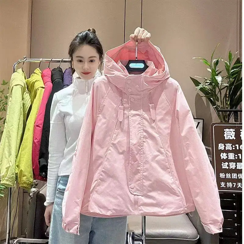 Giacca con cappuccio 2025 nuova giacca trench uniforme da baseball Joker taglie forti design ampio giacca top donna
