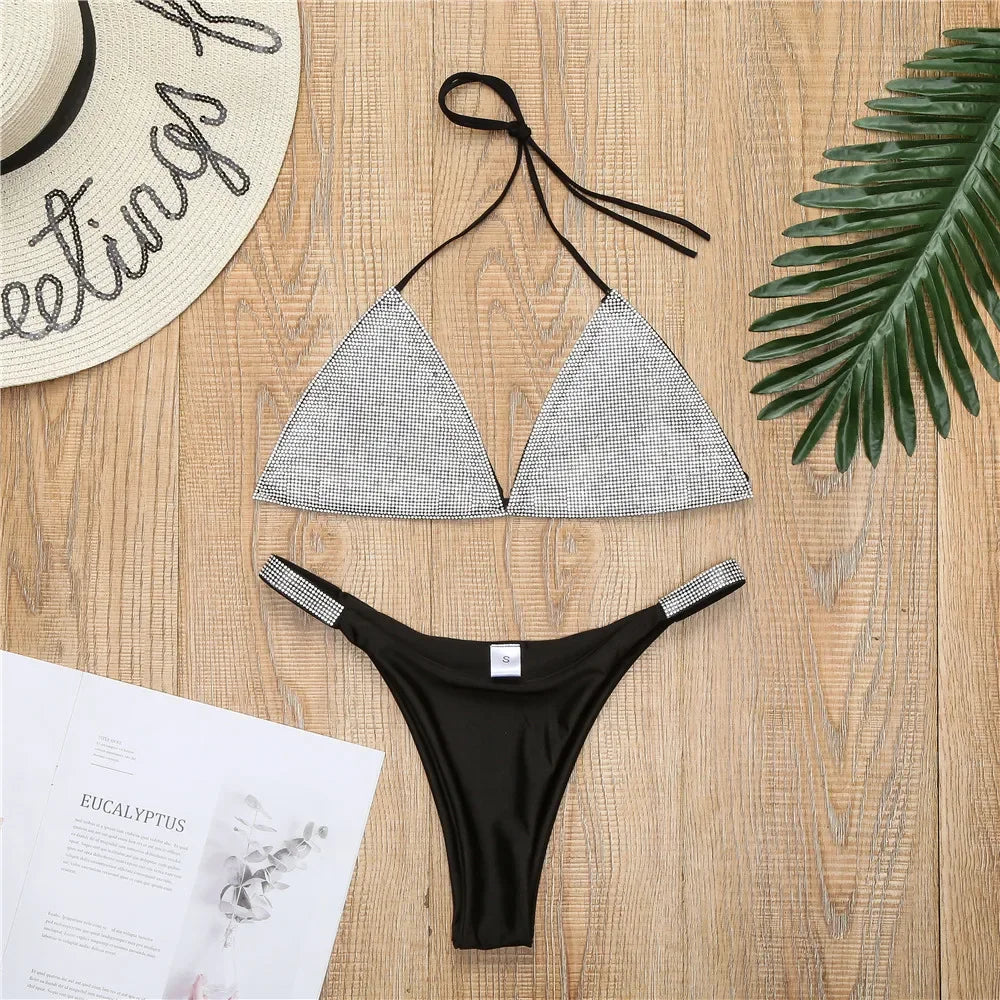 Bikini 2026 Sexy con strass di diamanti, costume da bagno tinta unita, bikini a triangolo con allacciatura al collo da donna, set da bagno, bikini da spiaggia femminile