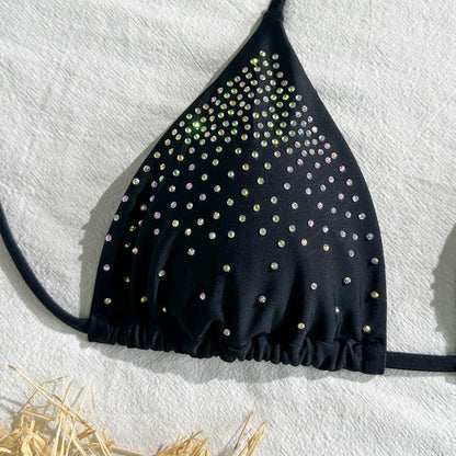 2025 Nuovo set bikini sexy alla moda con ricami di strass, costume da bagno a due pezzi da donna con design a nodo, tinta unita, ideale per corsa, ballo e nuoto.