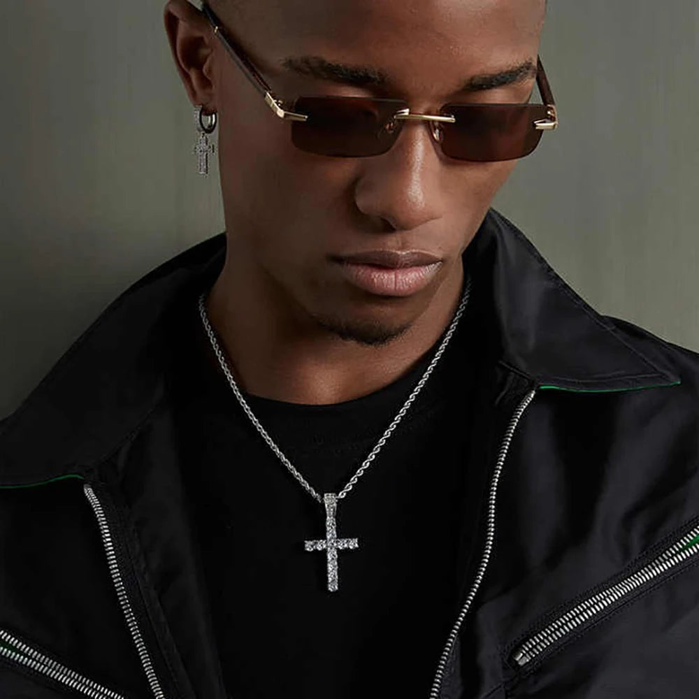ESKEEM Gioielli Hip Hop Ciondolo a croce in argento sterling 925 con diamanti CZ Collana a croce personalizzata e di tendenza con zirconi cubici 5A