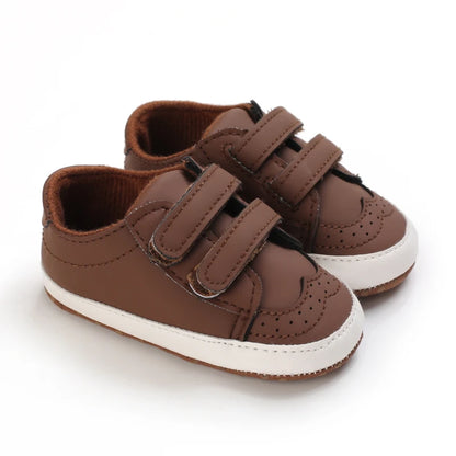 Nuove scarpe marroni per battesimo, scarpe da passeggio per bambini, suola morbida, scarpe da ginnastica per neonati, compleanno, bambini e ragazzi.