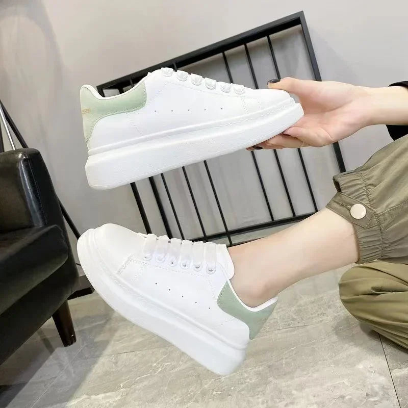 2025 Scarpe casual da donna Primavera Marchio Primavera Zeppe firmate Sneakers bianche Platform Tenis Feminino Trainers Donna Camminata