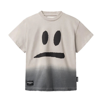Completo estivo per bambini 2025, composto da maglietta a girocollo stampata e pantaloncini ricamati. Abbigliamento di tendenza per bambini.