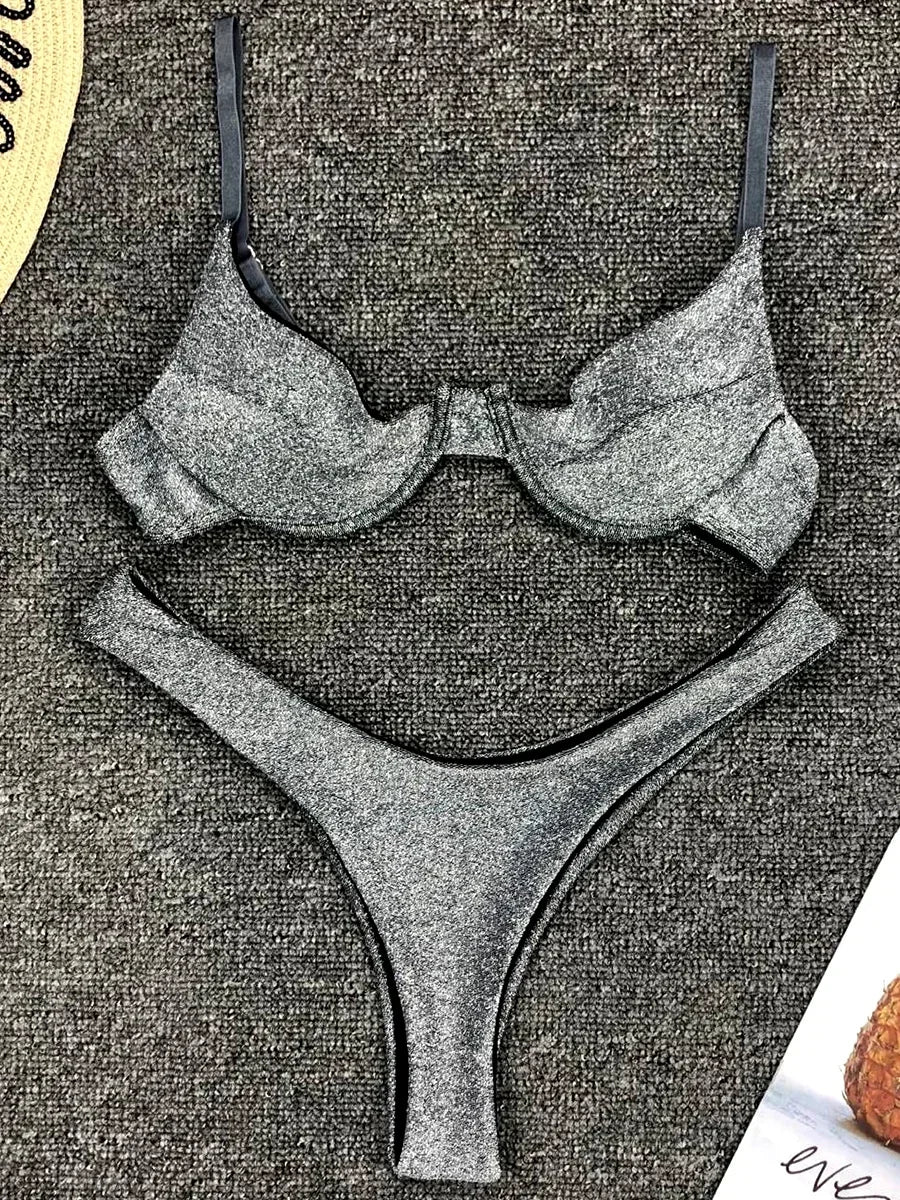Bikini a V con ferretto e glitter scintillanti da donna, costume da bagno brasiliano a due pezzi, costume da bagno a triangolo.