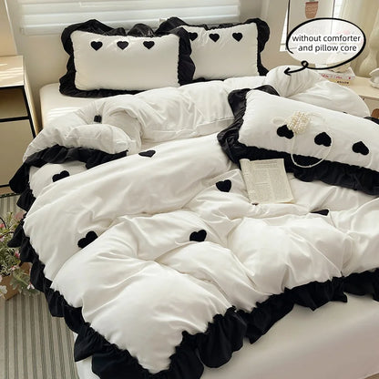 Set di lenzuola da 3 pezzi con copripiumino nero ricamato a cuore, comodo set di biancheria da letto per tutte le stagioni.
