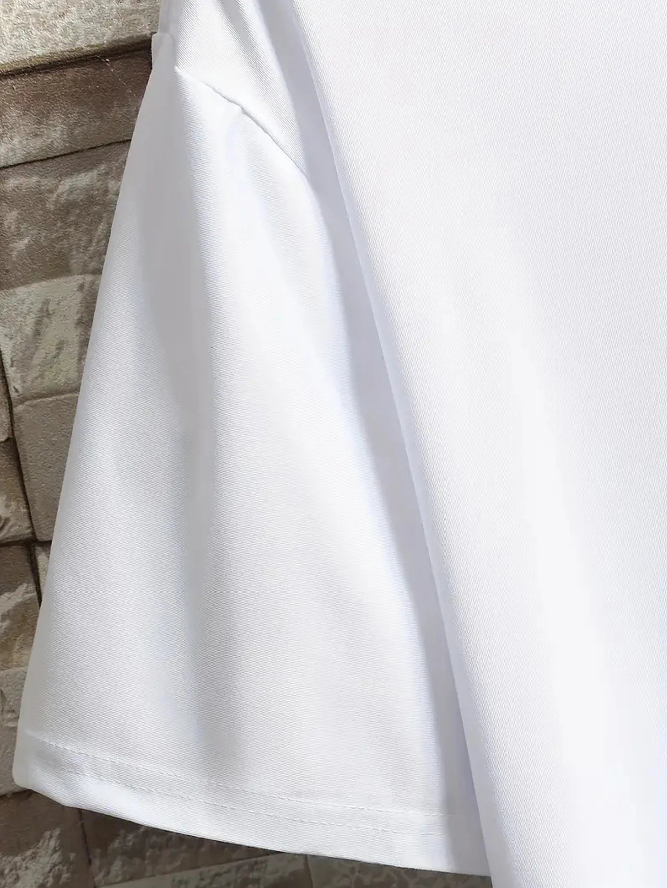 Completo estivo da uomo con pantaloncini a maniche corte, t-shirt di tendenza con stampa girocollo, completo da uomo con completo sportivo a due pezzi da gangster affascinante