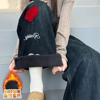 Nuovi arrivi Jeans invernali imbottiti e caldi per bambini con fodera in pile per ragazze preadolescenti Pantaloni in denim con motivo a cuori Pantaloni in velluto a coste per bambini