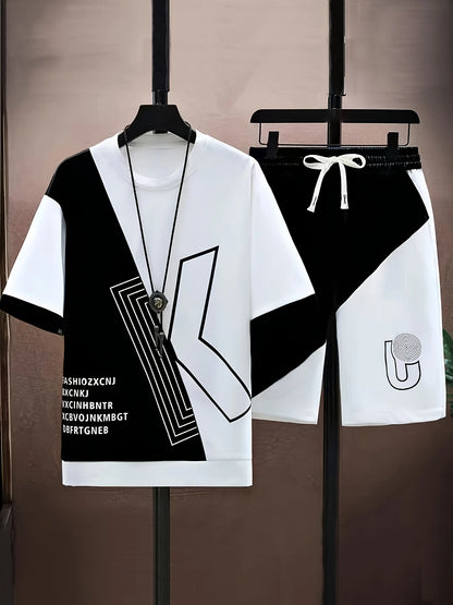 Il nuovo set da uomo per l'estate 2025 è elegante e alla moda con lettere stampate in 3D. È leggero, traspirante, morbido e confortevole.