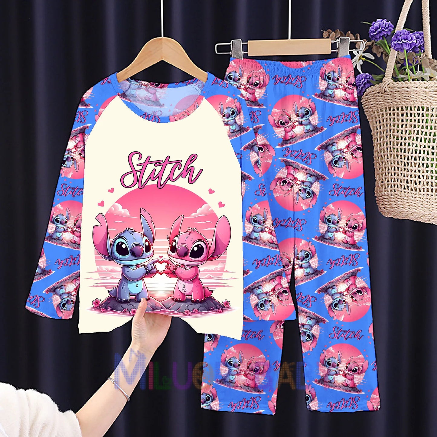 Pigiama per bambini dai 2 ai 14 anni, completo a maniche lunghe per primavera e autunno, set pigiama per bambini con motivo a cartoni animati Stitch, abbigliamento da casa comodo e casual per ragazzi e ragazze.
