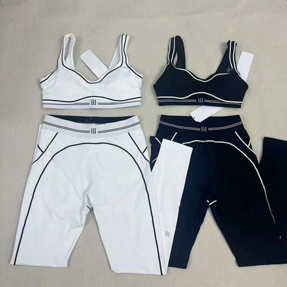 Set da due pezzi sportivo e fitness comodo da donna, canotta estiva e pantaloni aderenti 2026