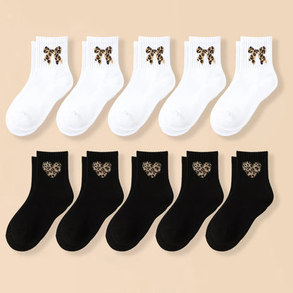 10 paia di adorabili calzini per bambini in bianco e nero, con stampa leopardata alla moda e fiocchi, comodi calzini per bambini a metà polpaccio