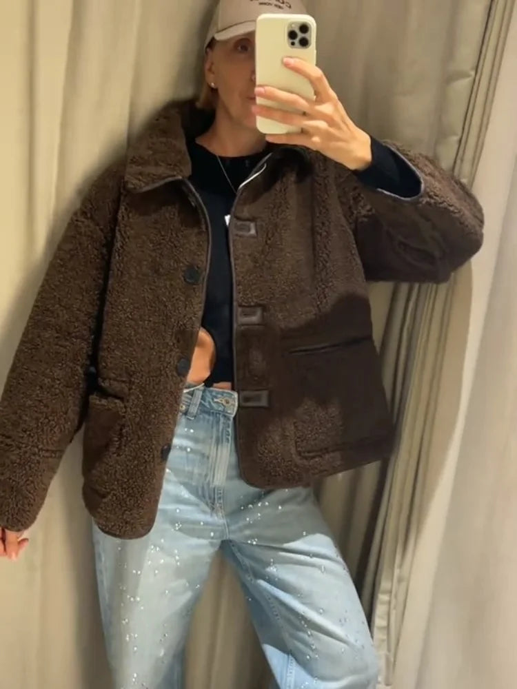 Women 2025 Autumn Winter Warm Outerwear Chic Faux Leather & Fur Reversibler Coat Fashion Lapel Single Breasted Street Jacket