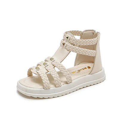 Sandali romani da bambina con punta aperta, intrecciati, tinta unita, modello alto, semplici, con rivetti, nuove scarpe estive piatte e traforate, casual, alla moda per bambini.