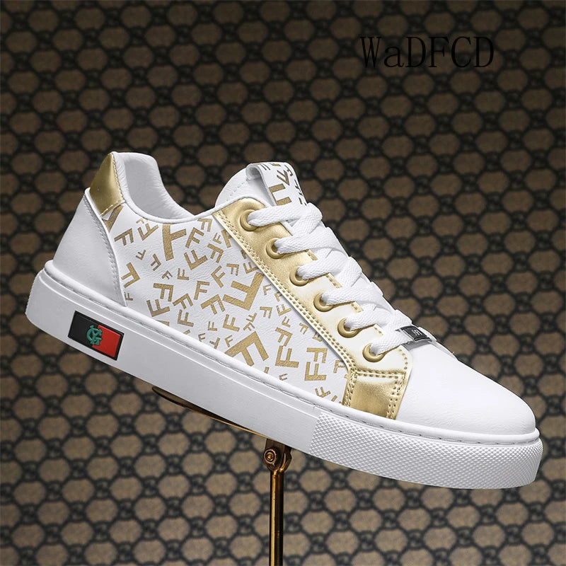 Sneakers casual da uomo, scarpe punk dorate con tomaia in microfibra e pelle, scarpe sportive con plateau rialzato.
