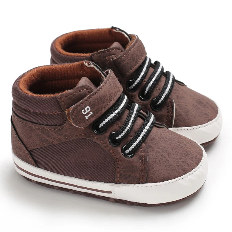 Nuove scarpe marroni per battesimo, scarpe da passeggio per bambini, suola morbida, scarpe da ginnastica per neonati, compleanno, bambini e ragazzi.