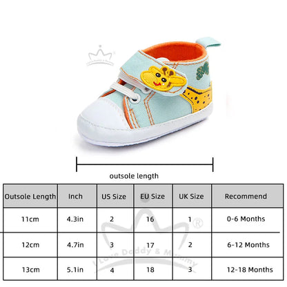 Simpatiche scarpine da neonato a forma di giraffa, antiscivolo, con suola morbida, in tela, ideali per i primi passi di un bambino o una bambina.