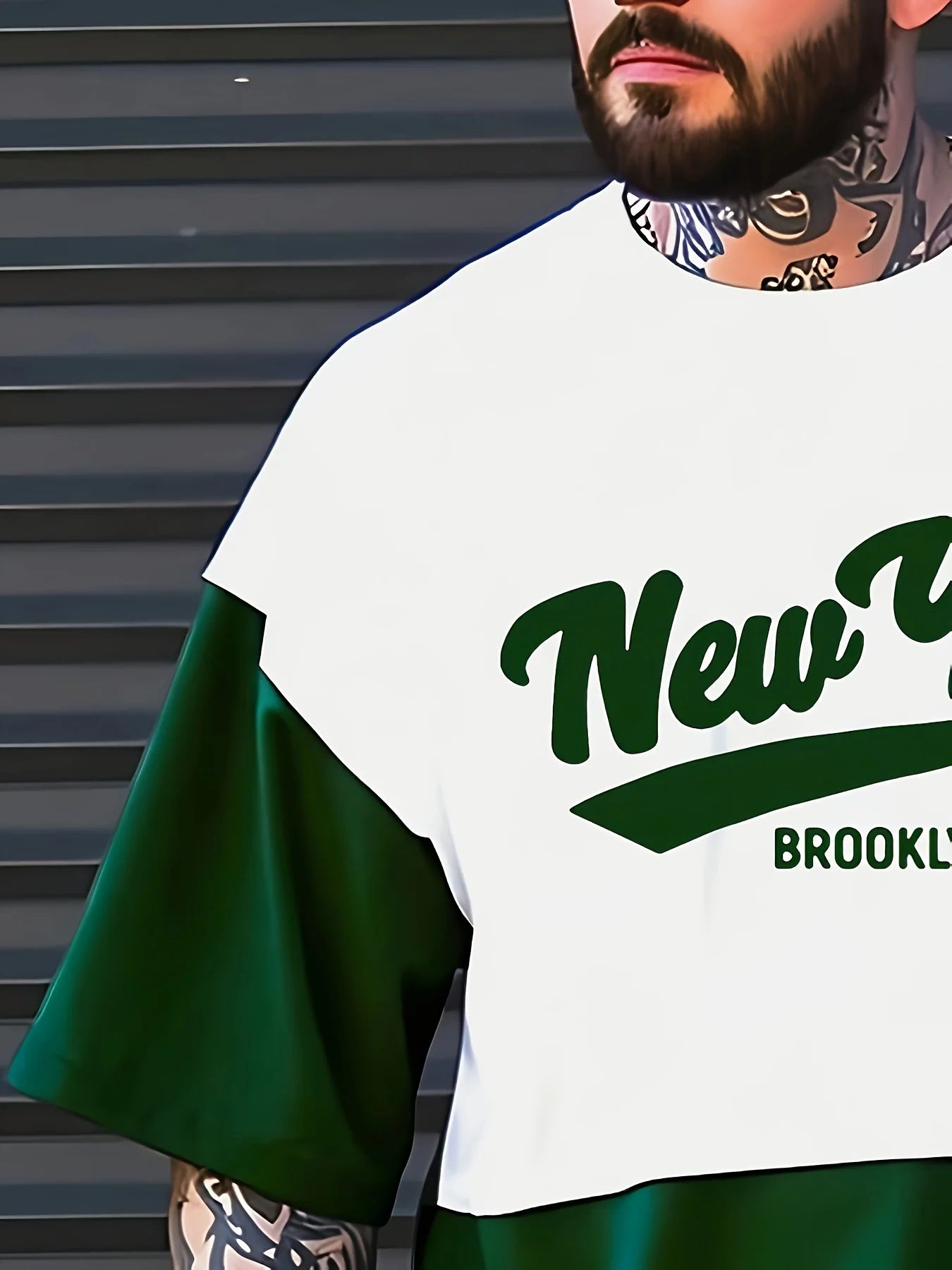 Nuova collezione estate 2025 di abbigliamento sportivo casual da uomo: t-shirt a maniche corte con scollo rotondo e stampa digitale 3D a blocchi di colore e pantaloncini.