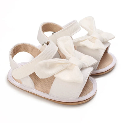 Sandali per bambina 0-12 mesi, primi passi estivi, bianchi, classici, con suola morbida, casual e alla moda.