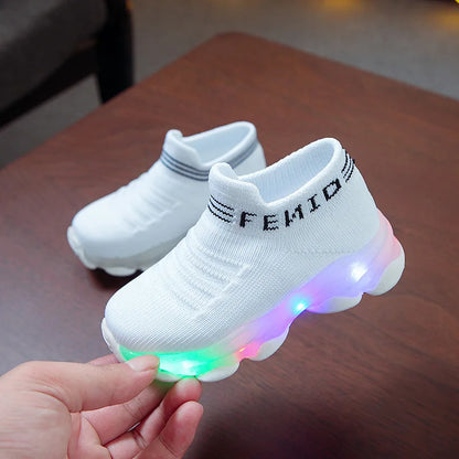 Scarpe da ginnastica per bambini, calzini luminosi a LED per neonati e bambine, scarpe da ginnastica sportive da corsa, scarpe illuminate per bambini.