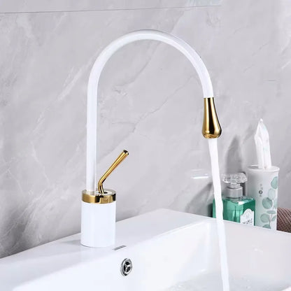 Kitchen brass Faucet Pull Out Stream Sprayer Deck Mounted Matte Black Mixer Tap 360 Degree Rotation  Kitchen Sink Hot Cold Taps