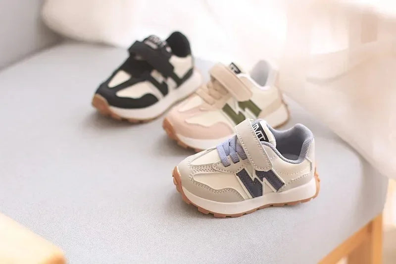 Scarpe sportive per bambini, traspiranti, antiscivolo, comode, leggere, con chiusura a strappo, suola morbida, scarpe da corsa casual.