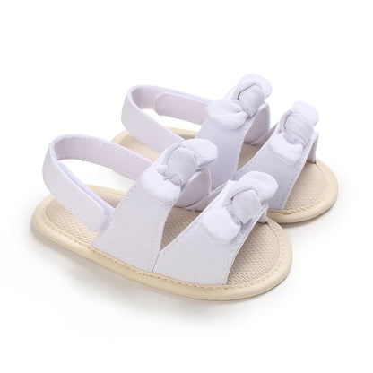Sandali per bambina 0-12 mesi, primi passi estivi, bianchi, classici, con suola morbida, casual e alla moda.