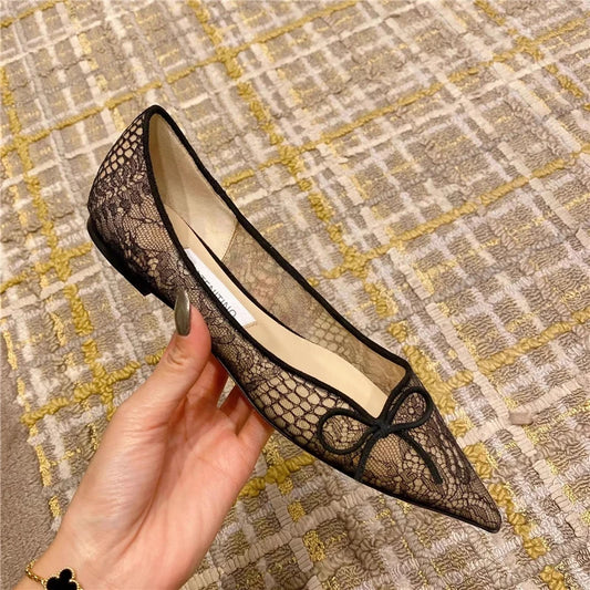 Nuove scarpe basse a punta in camoscio con fiocco in pizzo per primavera ed estate, scarpe basse con tacco a spillo, scarpe da banchetto versatili da donna